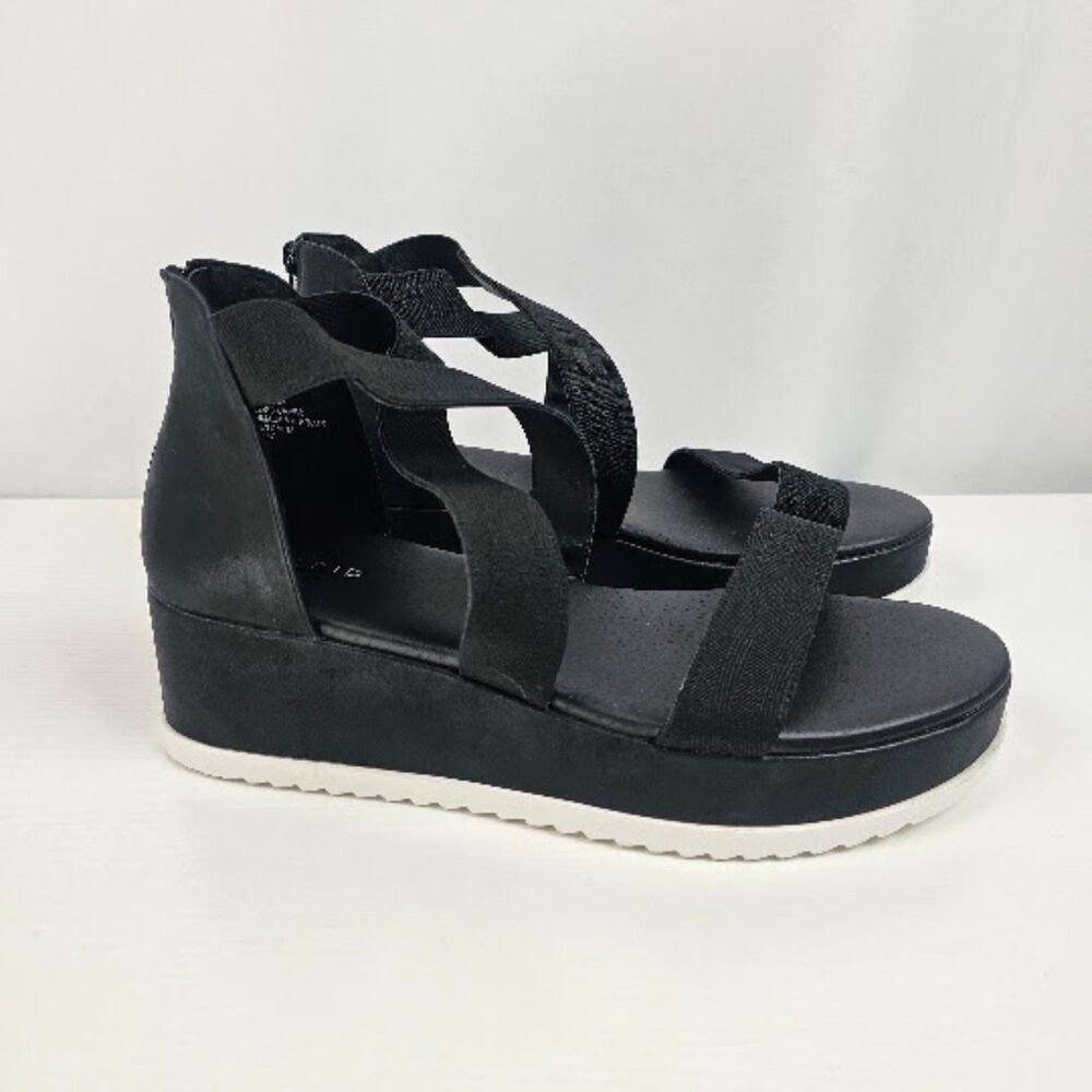 Torrid Women's Black Gore Bands Wedge Sandal Size 12W NWOT